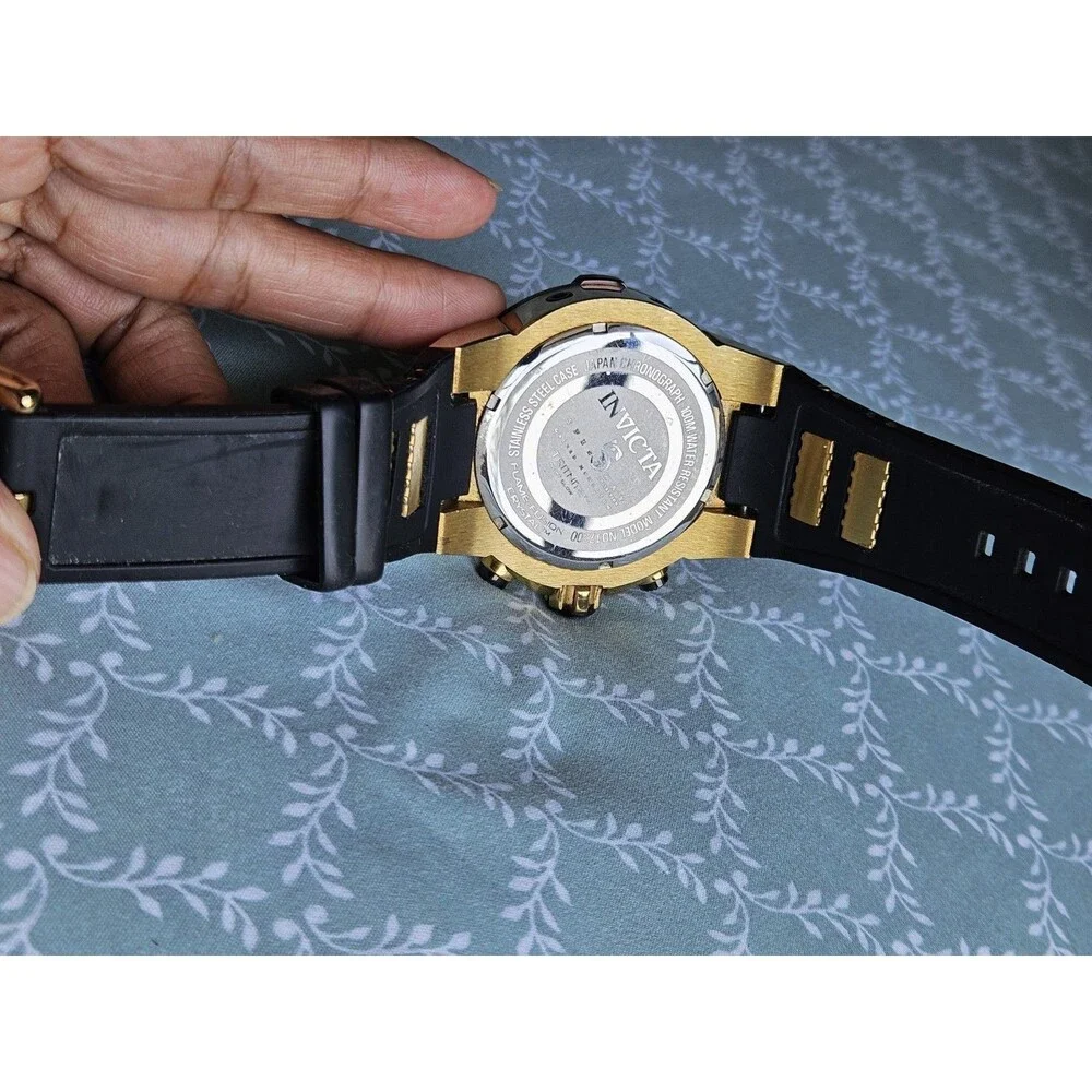 Invicta Men's Chronograph Quartz Wristwatch Black Gold Rubber Band 100m